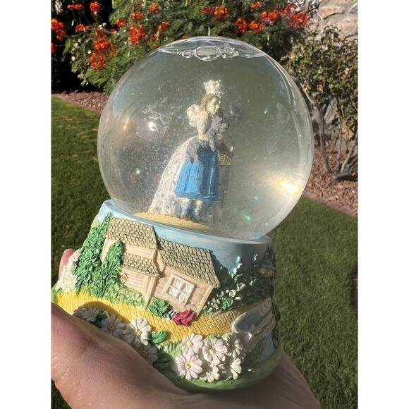 RARE 1995 Wizard Of Oz Musical Snow Globe Good Witch Glinda, Dorothy & Toto 5.5” - Picture 2 of 10